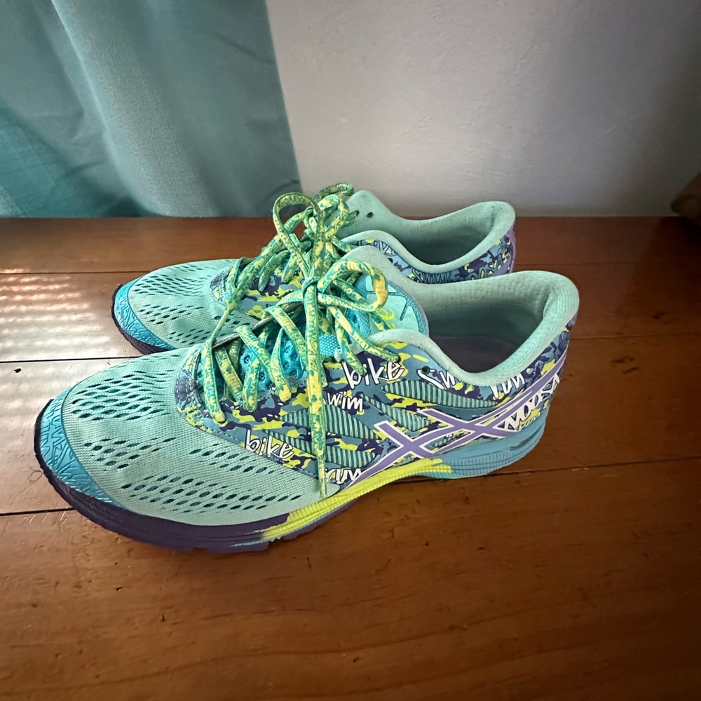 ASICS Women tennis shoe - Picture 2 of 5